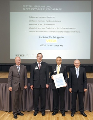 VEGA Grieshaber KG als bester Lieferant 2012 für Feldgeräte ausge Die VEGA Grieshaber KG ist von der WACKER Chemie AG ausgezeichnet worden.