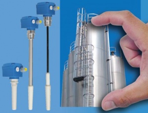 UWT Capanivo level switch for solids in 3 versions: compact, extended rigid or flexible