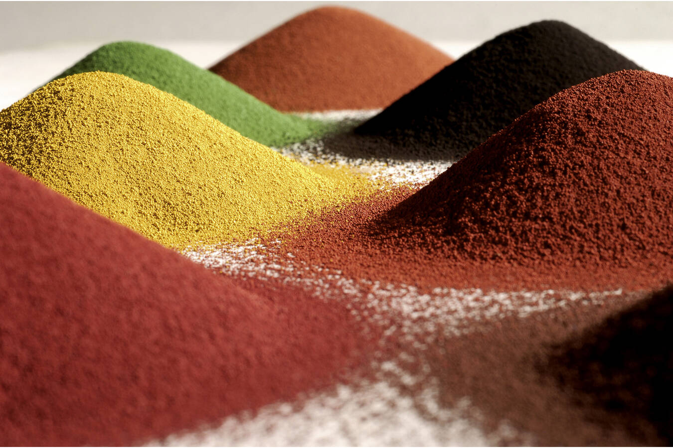 LANXESS erhöht Preise für anorganische Pigmente Der Spezialchemie-Konzern LANXESS erhöht mit sofortiger Wirkung weltweit die Preise für Eisenoxid- und Chromoxidpigmente der Marke Bayferrox.