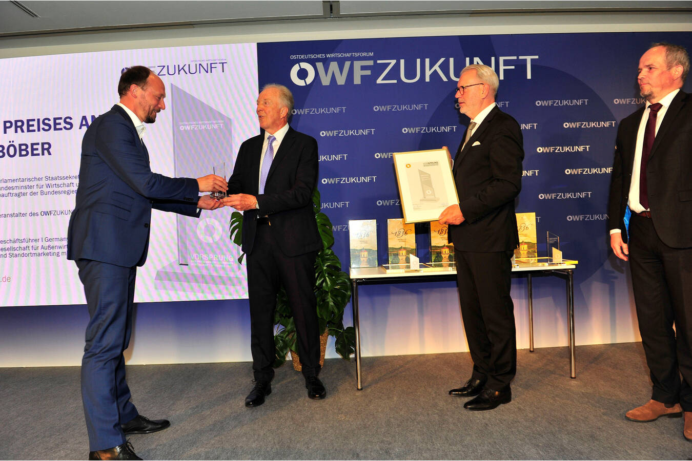 Preis des Ostdeutschen Wirtschaftsforums für Glatt Ingenieurtechnik Am 14. Juni 2021 wurde zum zweiten Mal der Wirtschaftspreis VORSPRUNG verliehen.