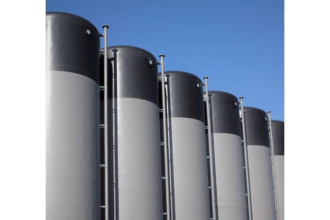 Polem-Behälter für die Futtermittelindustrie Polem bietet Ihnen immer eine passende Lösung, mit GFK Behälter in Durchmessern bis zu 9,0 m und Kapazitäten bis 1500 m³.