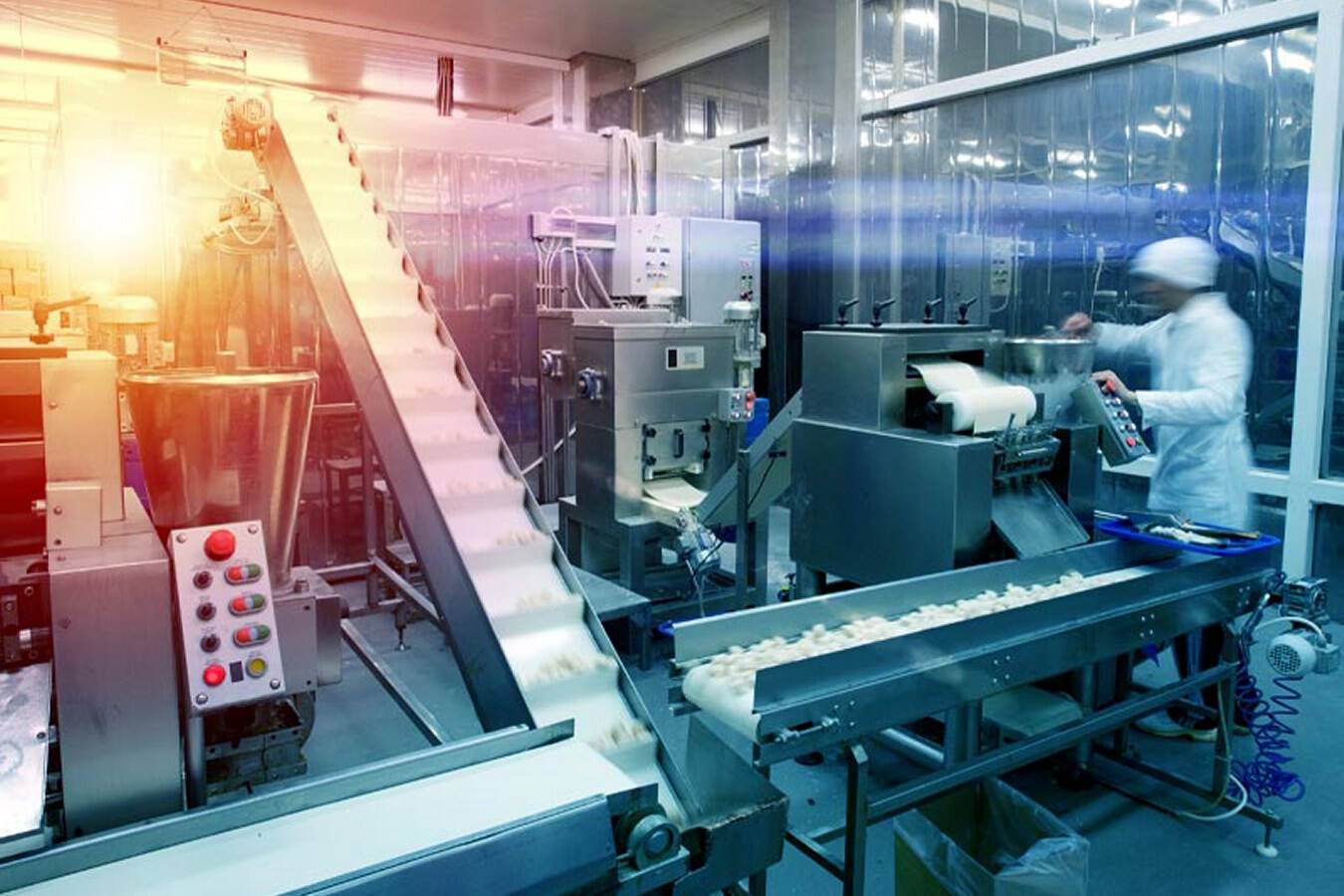 Bertholds Mikrowellenmessung in der Industrie Mit den Mikrowellen-Messsystemen von Berthold Technologies können Konzentration, Trockenmasse oder Feuchtegehalt in unterschiedlichsten Produkten im laufenden Prozess an Schächten, Rohrleitungen oder Behältern online gemessen werden.