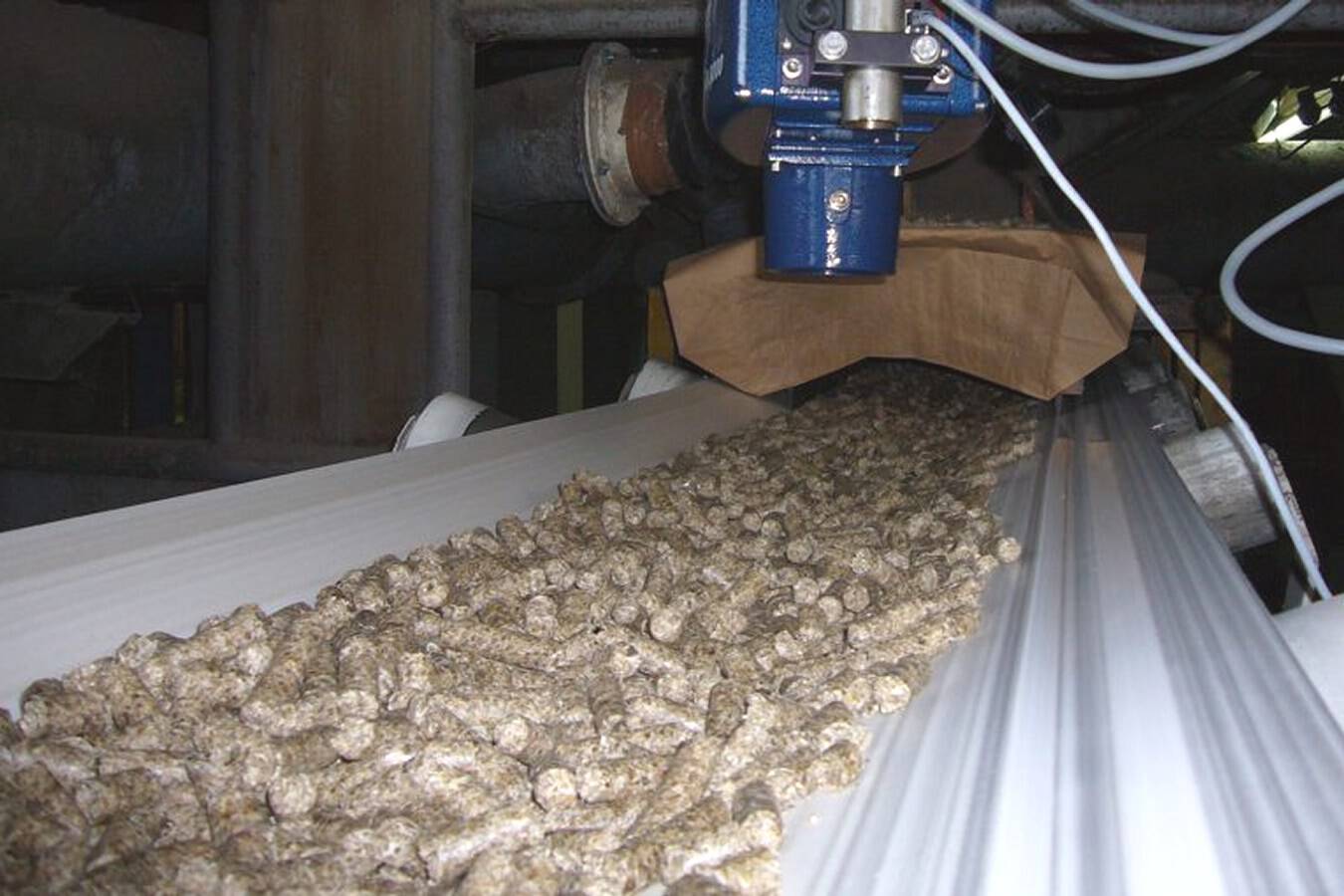 Improvements in the Wood Process Moisture control becomes a crucial aspect of the production line as numerous products can becomes affected quickly, creating waste, downtime and other issues that stop the efficiency of the facility.
