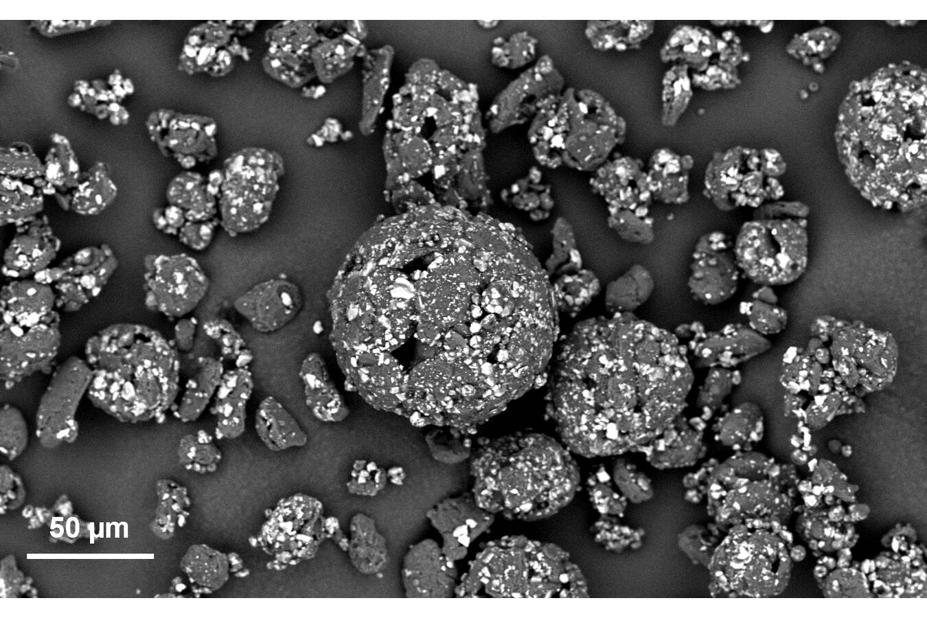 Beispiele für Kohlenstoff-Silizium-Verbundmaterialien hergestellt durch Glatt Pulversynthese.