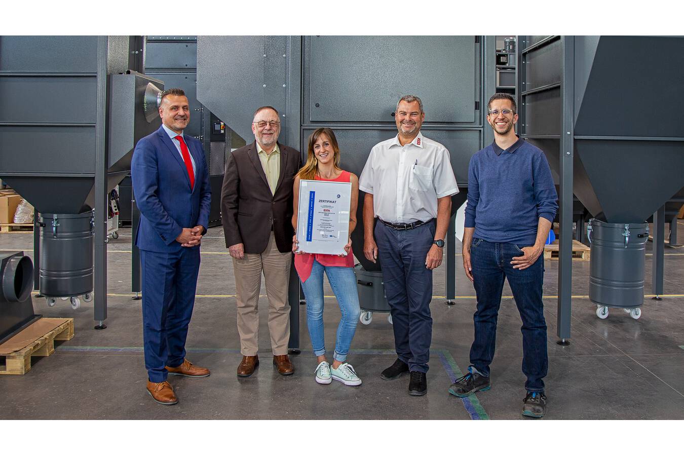 Betriebliches Umweltmanagement: ESTA ist ISO 14001 zertifiziert Mit der Einführung des international anerkannten Umweltmanagementsystems nach ISO 14001:2015 setzt ESTA ein Zeichen in Sachen Umwelt und Nachhaltigkeit.