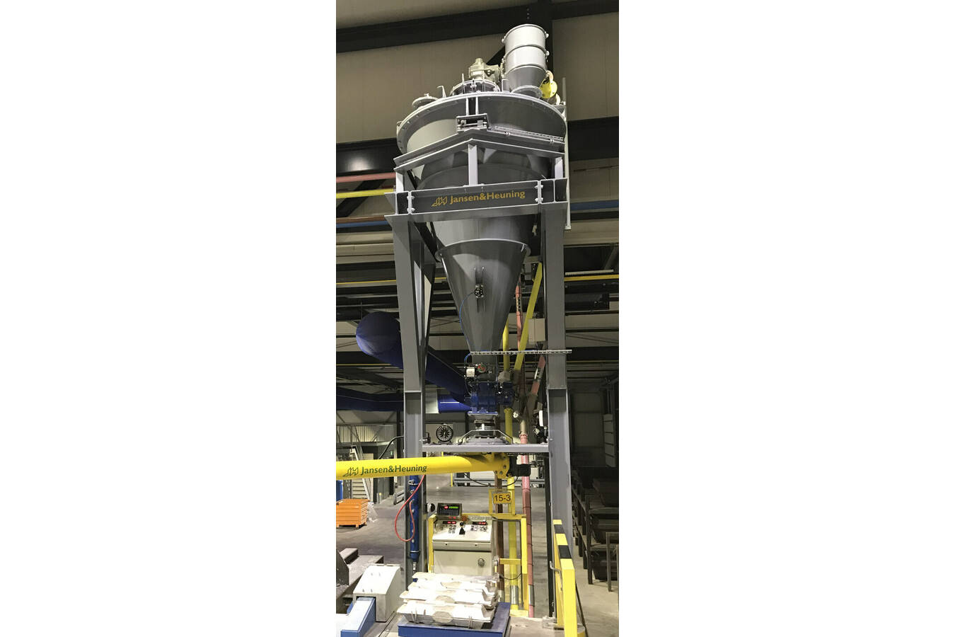 Auswahl des richtigen Industriemischers Ein Überblick über die wichtigsten Mischtechnologien, die bei der Verarbeitung von Schüttgütern zum Einsatz kommen. Er beschreibt die Funktionsweise, Vorteile und Herausforderungen verschiedener Mischertypen.