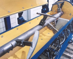 AVA und der Sport  Tartanbahnen aus Altreifen