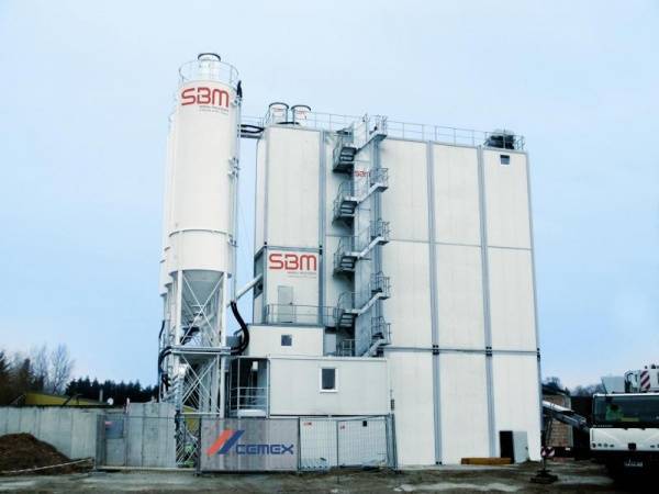 The answer to stationary existing plants - the flexible and powerful concrete mixing plant VARIOMIX® 2500 CM 400V made by SBM.