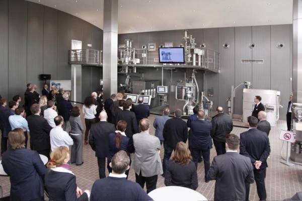 L. B. Bohle eröffnet Technology Center  Kontinuierliche Produktion im Fokus