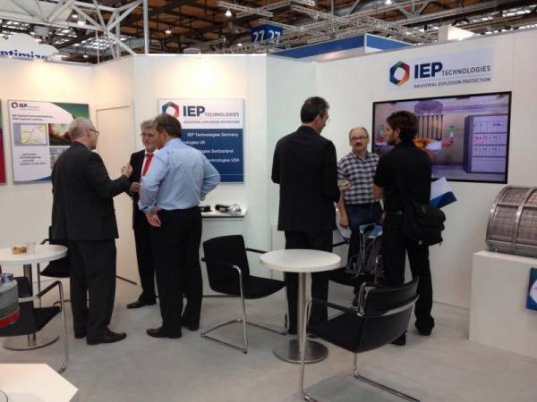 IEP Technologies GmbH überzeugt mit bewährten Produkten Das Unternehmen feierte einen vollen Erfolg auf der LIGNA 2015 