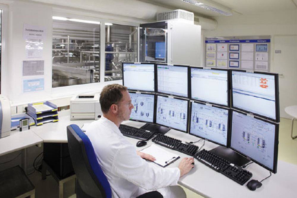 Process leading and visualisation system of AZO Automation