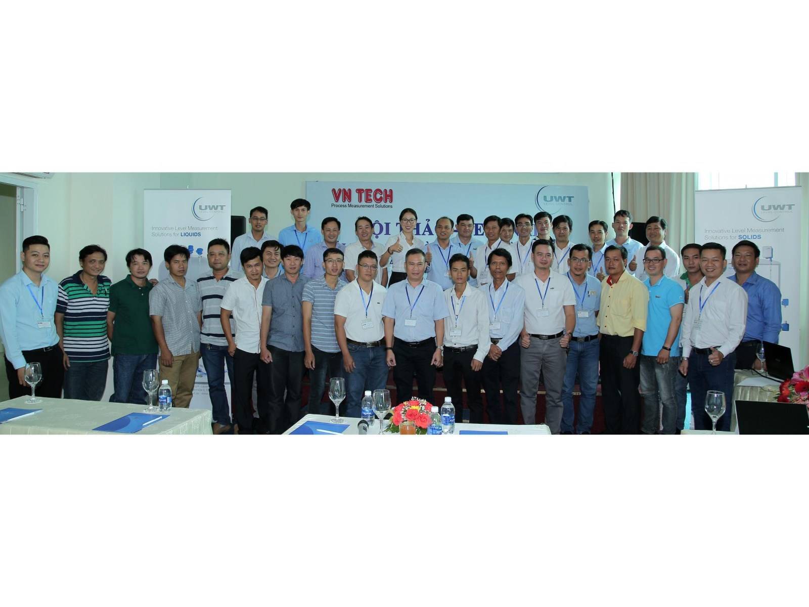 Seminar „Industry Solutions with UWT Solids & Liquids Portfolio”