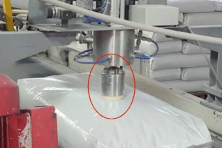 Finale Qualitätskontrolle der Ware auf Feuchtegehalt